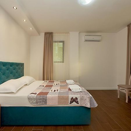 Adria Lux Apartmens 2 Sveti Stefan Dış mekan fotoğraf