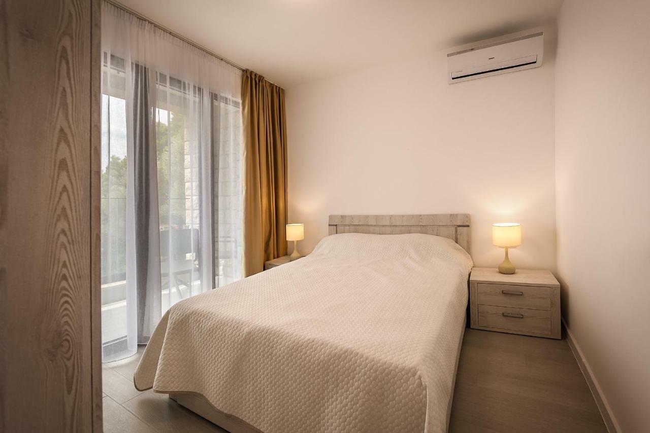 Adria Lux Apartmens 2 Sveti Stefan Dış mekan fotoğraf