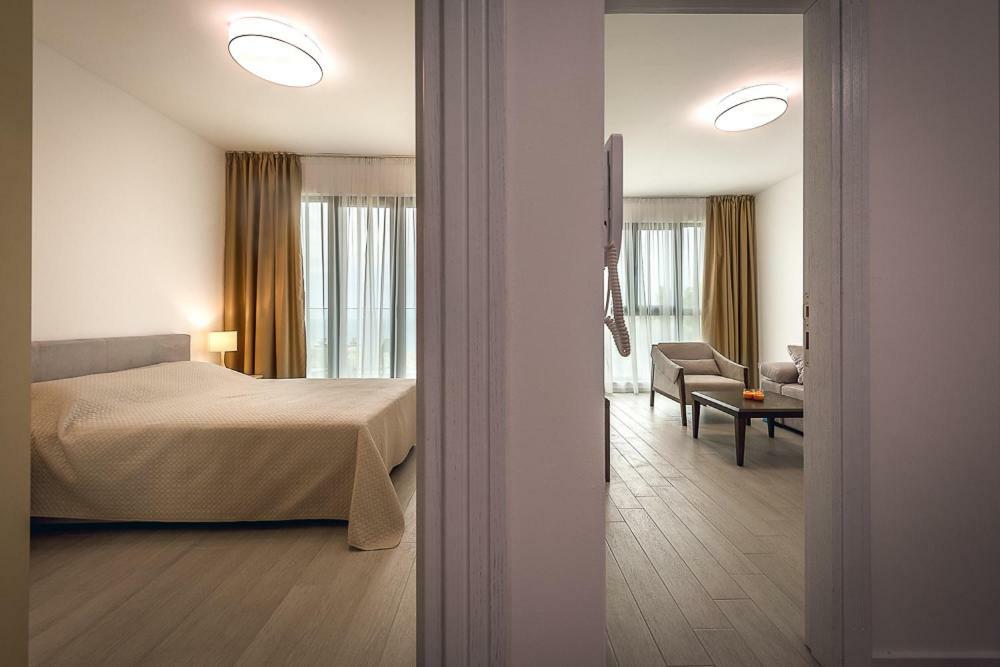 Adria Lux Apartmens 2 Sveti Stefan Dış mekan fotoğraf