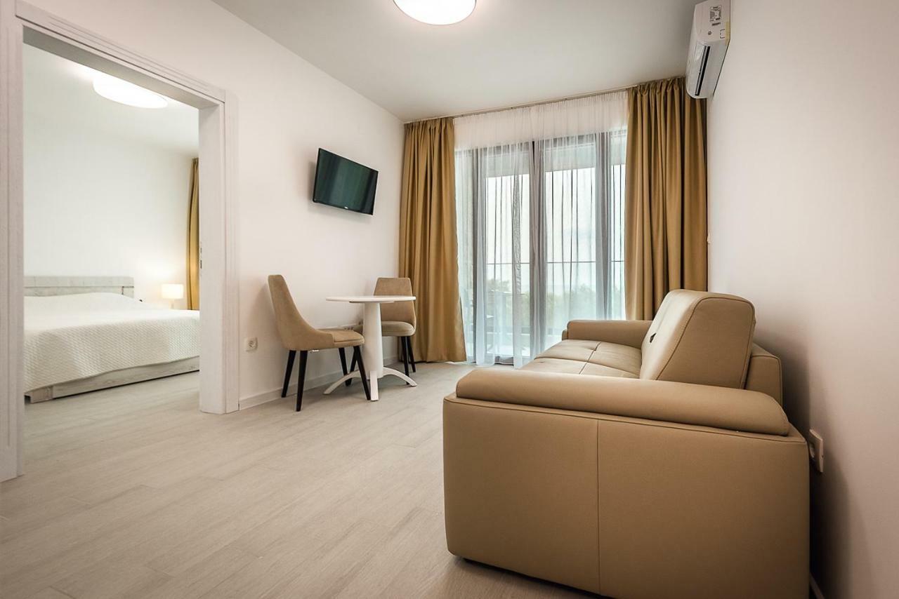 Adria Lux Apartmens 2 Sveti Stefan Dış mekan fotoğraf