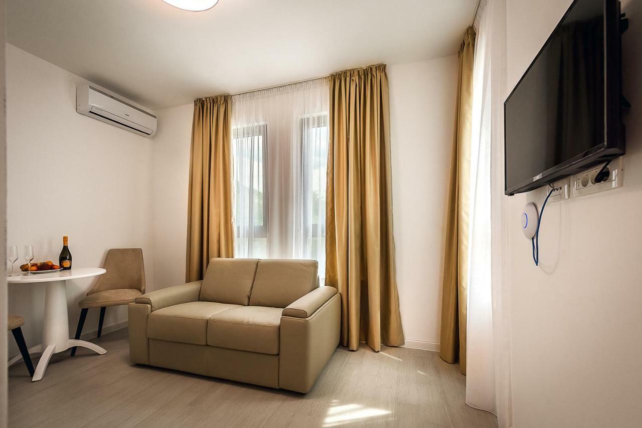 Adria Lux Apartmens 2 Sveti Stefan Dış mekan fotoğraf