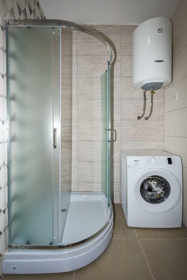 Adria Lux Apartmens 2 Sveti Stefan Dış mekan fotoğraf
